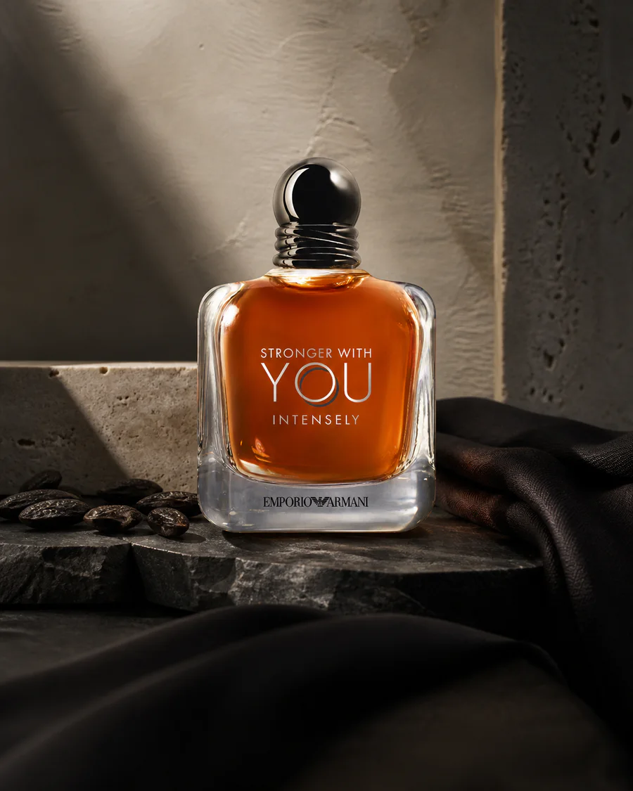 Giorgio Armani Stronger With You Intensely bottle