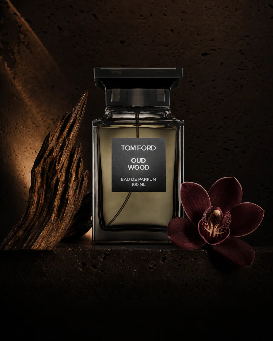 Tom Ford Oud Wood Eau de Parfum bottle